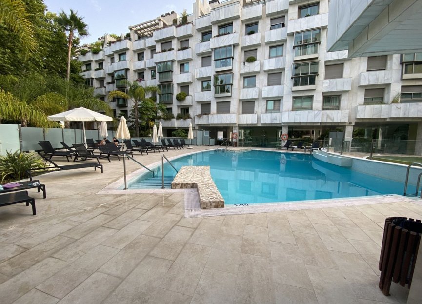 Resale - Apartment - Middle Floor Apartment - Marbella - Marbella Centro