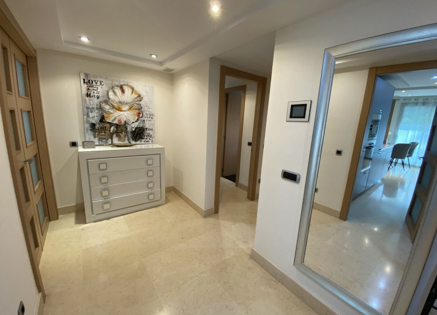 Resale - Apartment - Middle Floor Apartment - Marbella - Marbella Centro