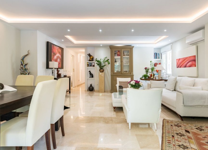 Resale - Apartment - Middle Floor Apartment - Marbella - Marbella Centro