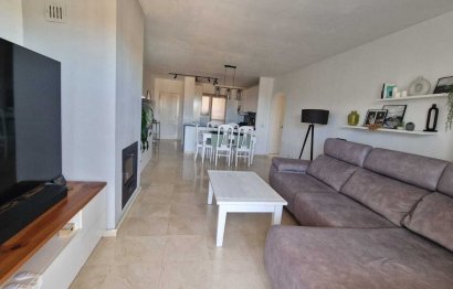 Resale - Apartment - Middle Floor Apartment - Estepona - Bel Air