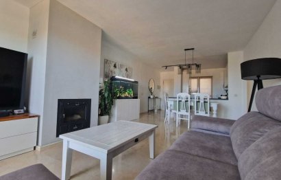 Resale - Apartment - Middle Floor Apartment - Estepona - Bel Air