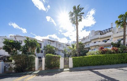 Resale - Apartment - Middle Floor Apartment - Estepona - Bel Air