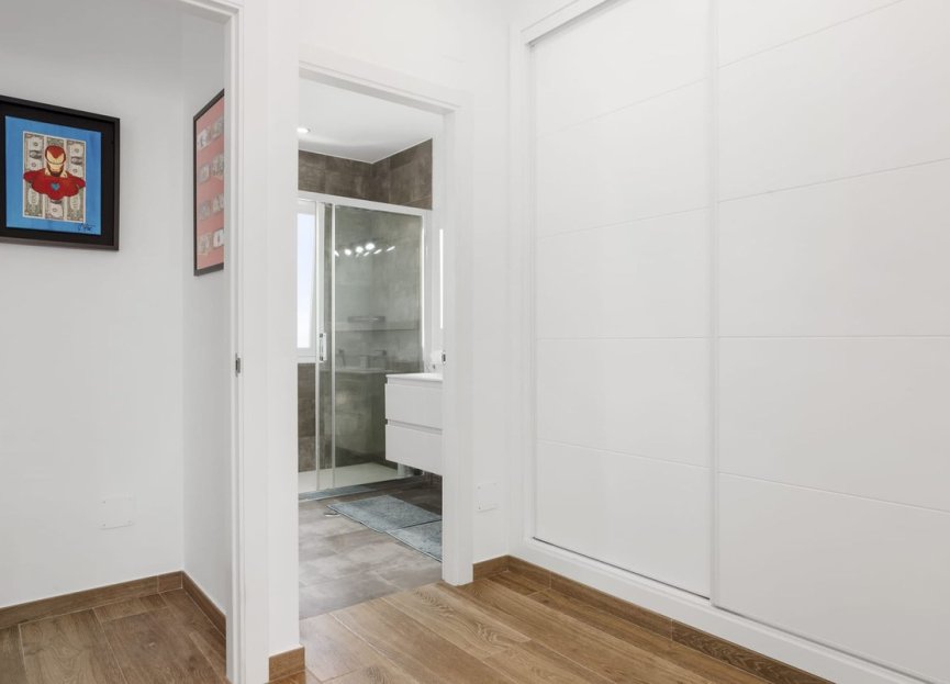 Resale - House - Townhouse - Estepona - Estepona Centro