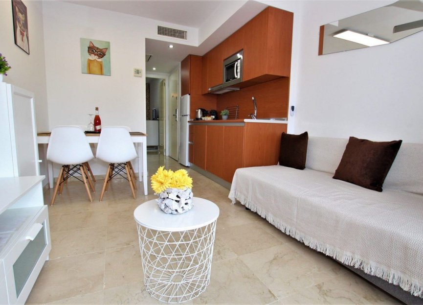 Resale - Apartment - Middle Floor Apartment - Benalmádena - Torrequebrada