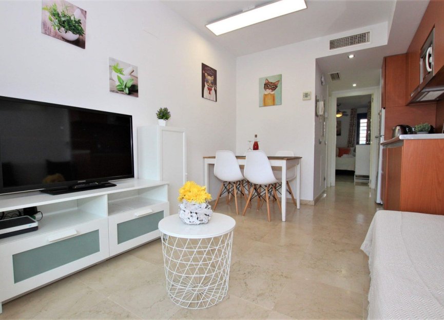 Resale - Apartment - Middle Floor Apartment - Benalmádena - Torrequebrada