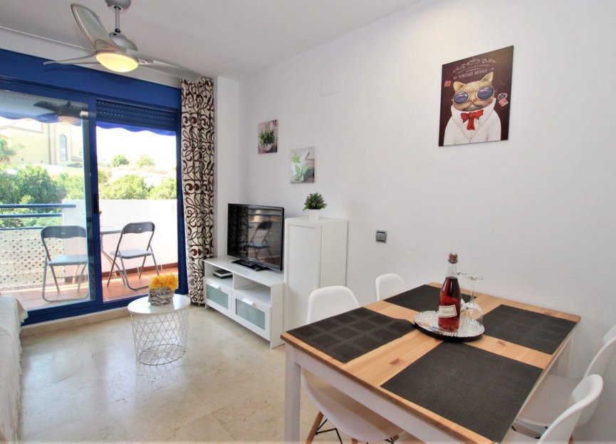 Resale - Apartment - Middle Floor Apartment - Benalmádena - Torrequebrada