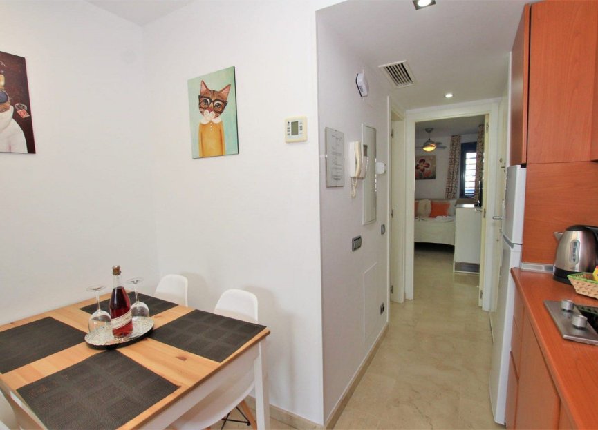 Resale - Apartment - Middle Floor Apartment - Benalmádena - Torrequebrada