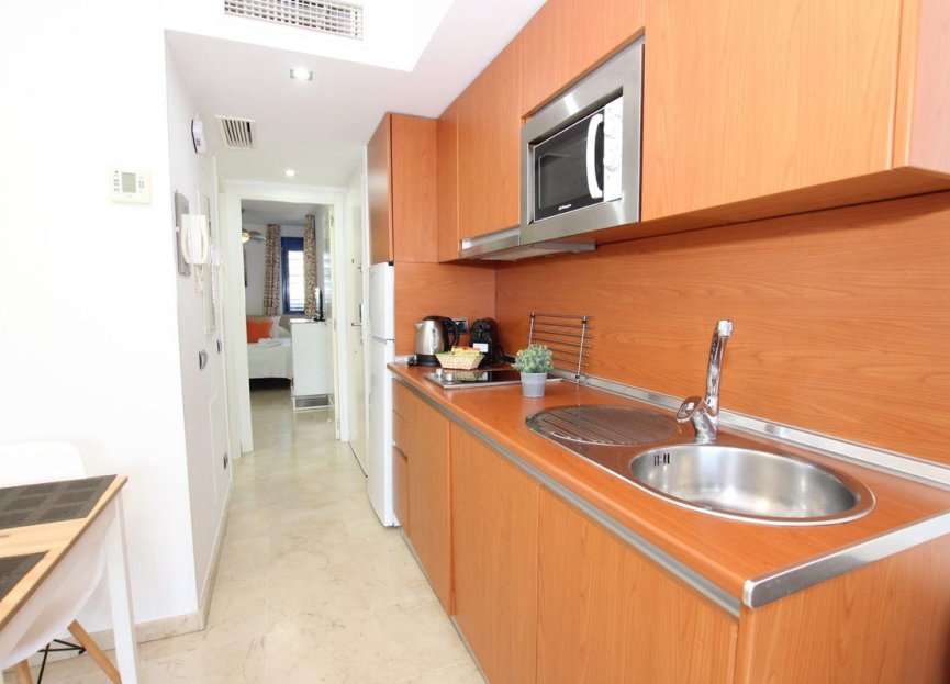 Resale - Apartment - Middle Floor Apartment - Benalmádena - Torrequebrada
