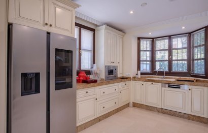 Reventa - House - Detached Villa - Benahavís - Los Arqueros