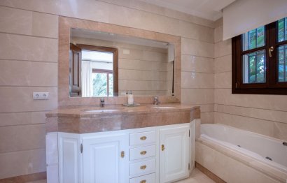 Reventa - House - Detached Villa - Benahavís - Los Arqueros