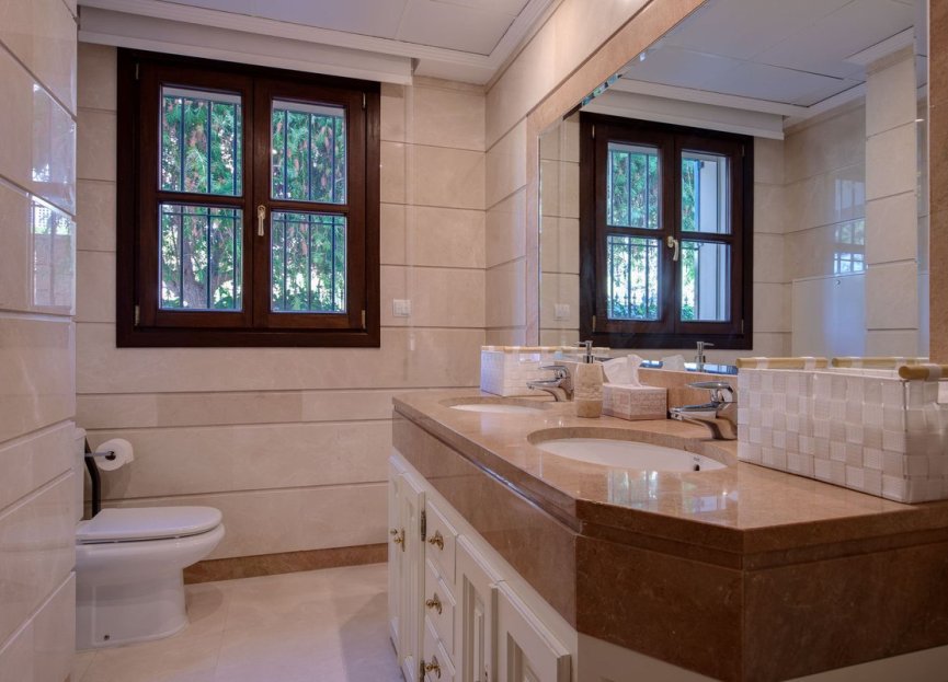 Reventa - House - Detached Villa - Benahavís - Los Arqueros