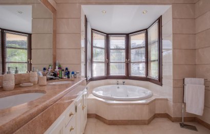 Reventa - House - Detached Villa - Benahavís - Los Arqueros