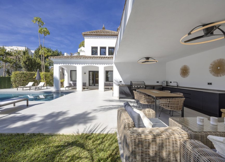 Reventa - House - Detached Villa - El Paraiso - El Paraíso