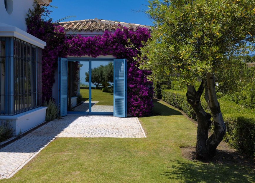 Resale - House - Detached Villa - Benahavís - Benahavís Centro