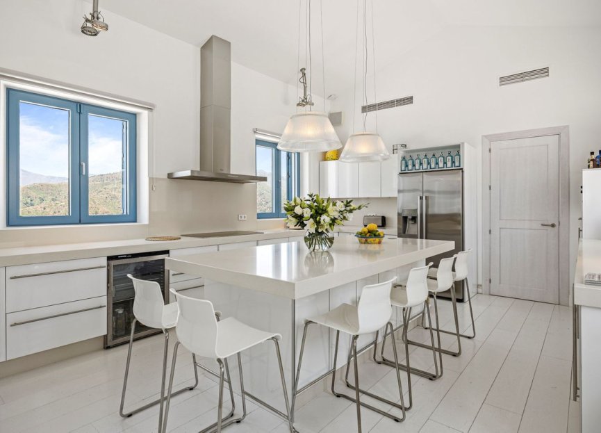 Resale - House - Detached Villa - Benahavís - Benahavís Centro