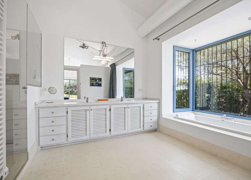 Resale - House - Detached Villa - Benahavís - Benahavís Centro