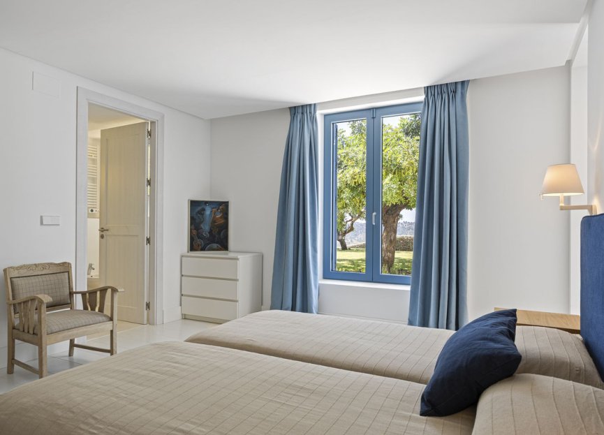 Resale - House - Detached Villa - Benahavís - Benahavís Centro