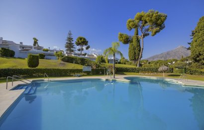 Resale - Apartment - Penthouse - Marbella - Nueva Andalucia
