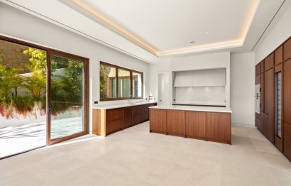 Reventa - House - Detached Villa - Casares - Casares Centro