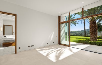 Reventa - House - Detached Villa - Casares - Casares Centro