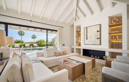 Resale - House - Detached Villa - Marbella - Nueva Andalucia