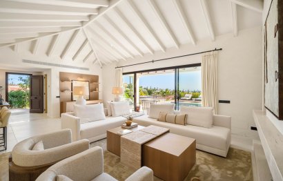 Resale - House - Detached Villa - Marbella - Nueva Andalucia