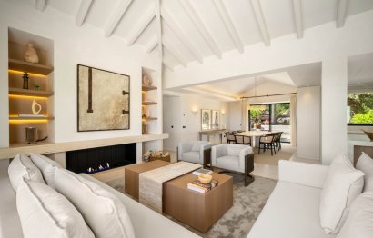 Resale - House - Detached Villa - Marbella - Nueva Andalucia