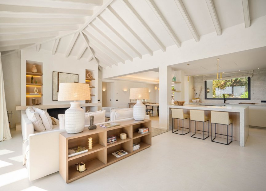 Resale - House - Detached Villa - Marbella - Nueva Andalucia