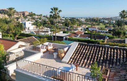 Resale - House - Detached Villa - Marbella - Nueva Andalucia