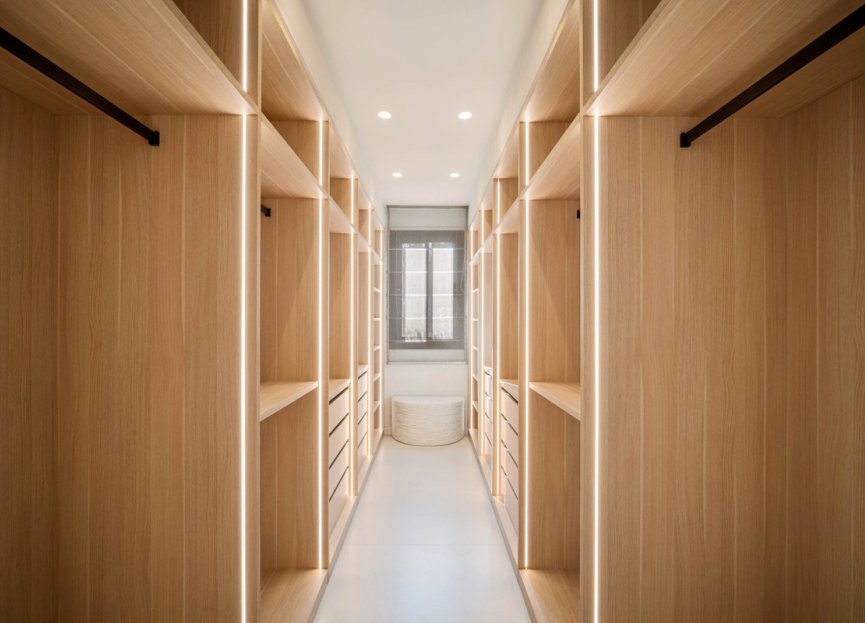 Resale - House - Detached Villa - Marbella - Nueva Andalucia