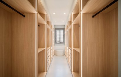 Resale - House - Detached Villa - Marbella - Nueva Andalucia