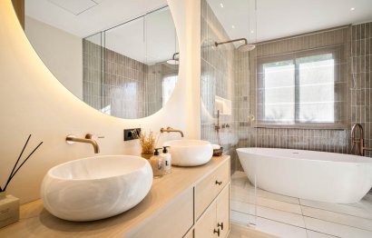 Resale - House - Detached Villa - Marbella - Nueva Andalucia