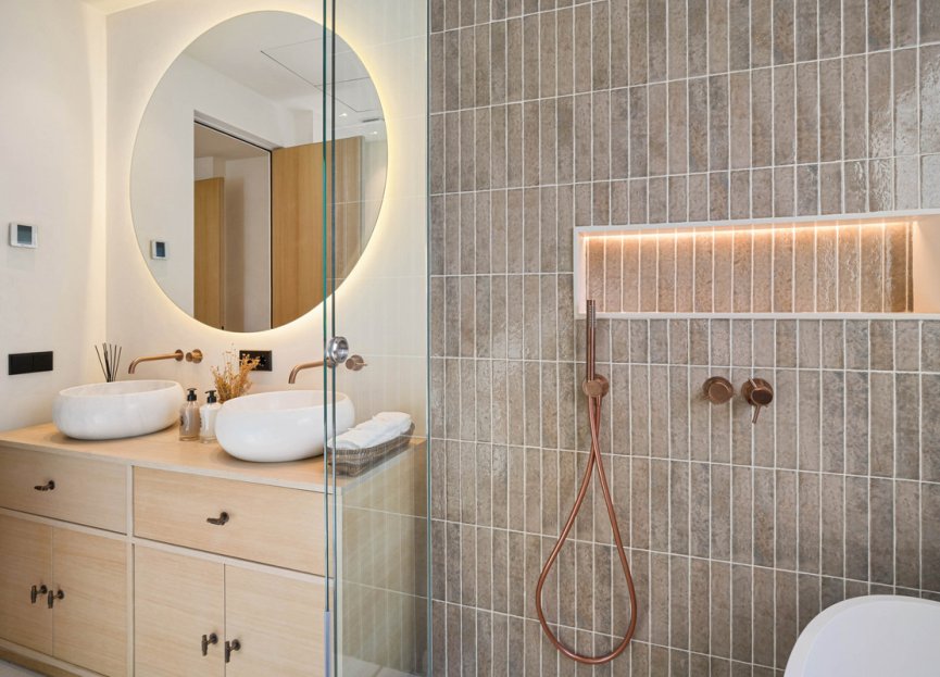 Resale - House - Detached Villa - Marbella - Nueva Andalucia