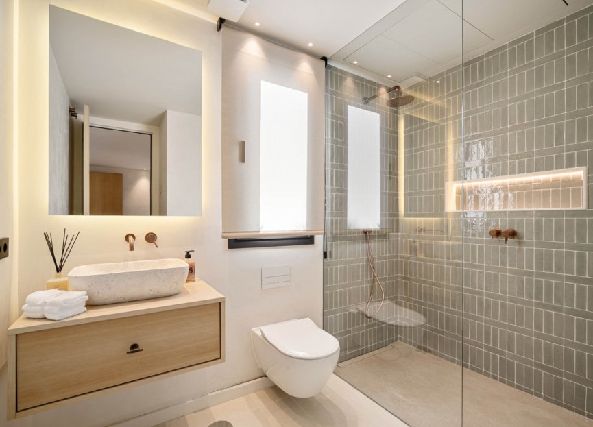 Resale - House - Detached Villa - Marbella - Nueva Andalucia