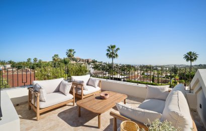 Resale - House - Detached Villa - Marbella - Nueva Andalucia