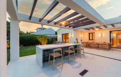 Resale - House - Detached Villa - Marbella - Nueva Andalucia