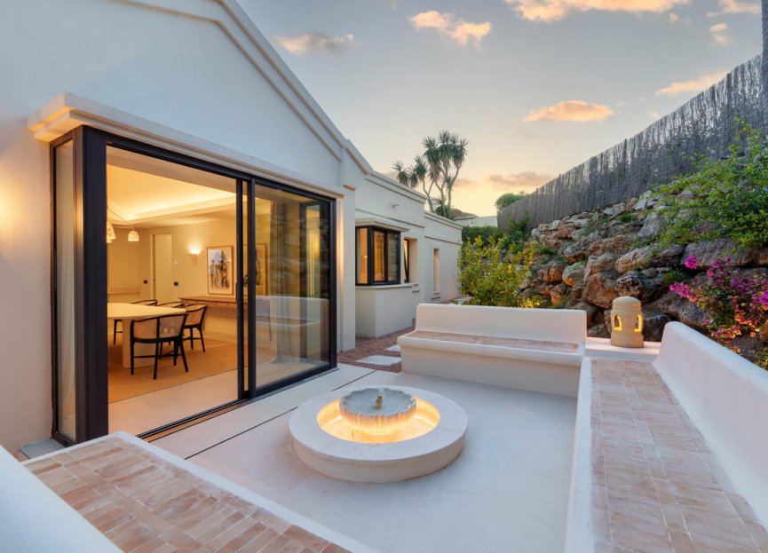 Resale - House - Detached Villa - Marbella - Nueva Andalucia