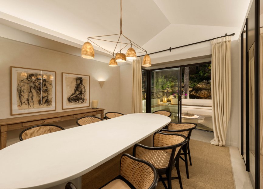 Resale - House - Detached Villa - Marbella - Nueva Andalucia