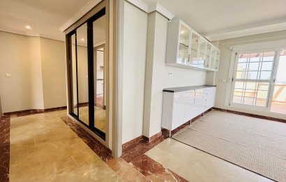 Resale - Apartment - Middle Floor Apartment - Benalmádena - Benalmadena Centro