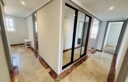 Resale - Apartment - Middle Floor Apartment - Benalmádena - Benalmadena Centro