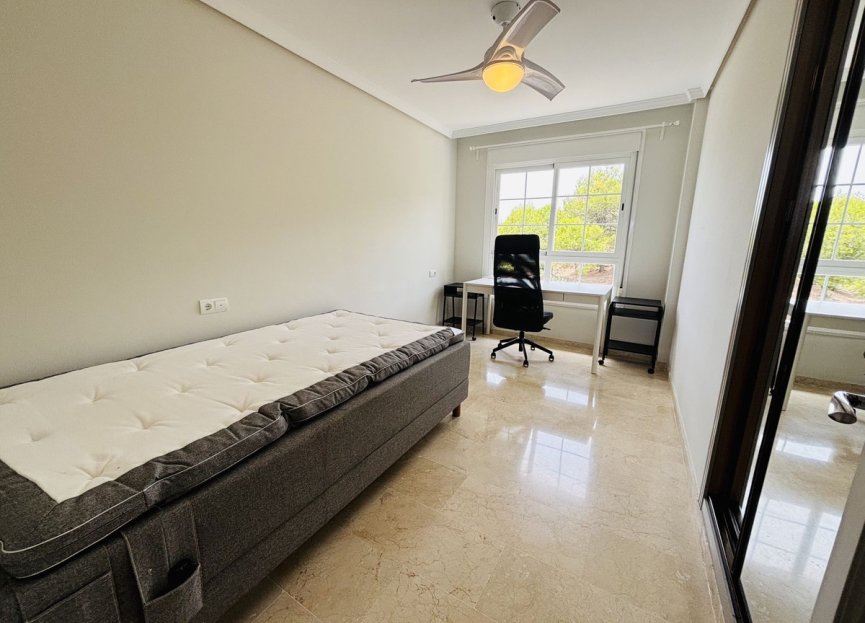 Resale - Apartment - Middle Floor Apartment - Benalmádena - Benalmadena Centro