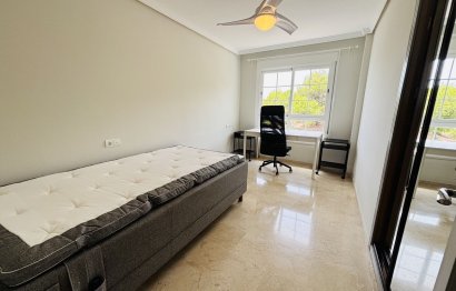 Resale - Apartment - Middle Floor Apartment - Benalmádena - Benalmadena Centro