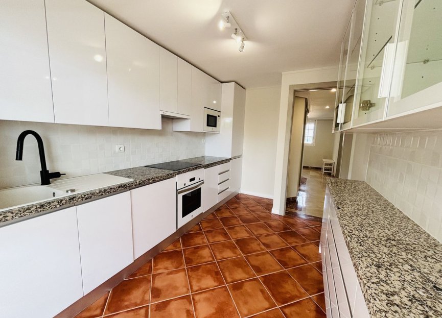 Resale - Apartment - Middle Floor Apartment - Benalmádena - Benalmadena Centro