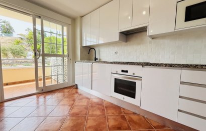 Resale - Apartment - Middle Floor Apartment - Benalmádena - Benalmadena Centro