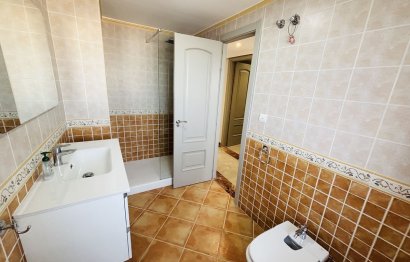 Resale - Apartment - Middle Floor Apartment - Benalmádena - Benalmadena Centro