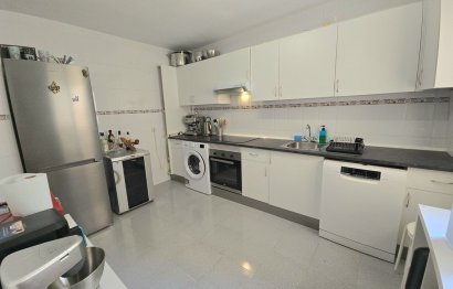 Resale - Apartment - Middle Floor Apartment - Benalmádena - Benalmadena Costa