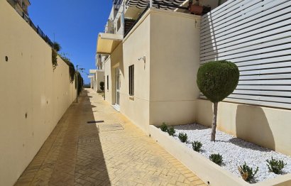 Resale - Apartment - Middle Floor Apartment - Benalmádena - Benalmadena Costa