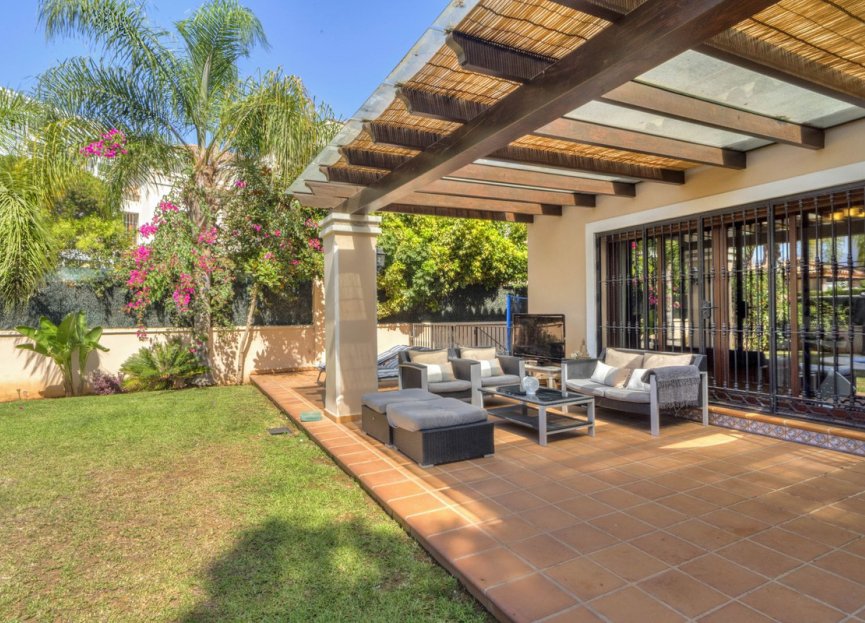 Reventa - House - Detached Villa - Marbella - Las Chapas