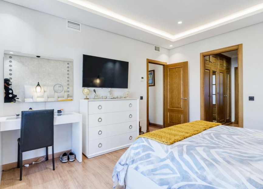 Reventa - House - Detached Villa - Marbella - Las Chapas