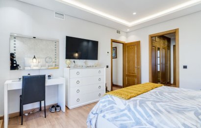 Reventa - House - Detached Villa - Marbella - Las Chapas